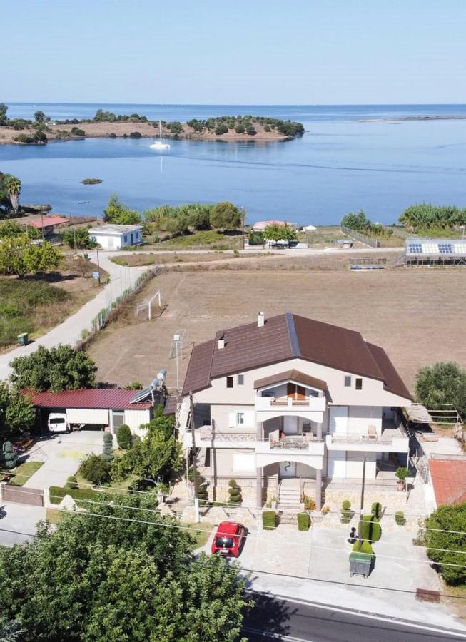 Appartamento Loft By The Sea-Agios Nikolaos-Lefkada Agios Nikolaos  Esterno foto